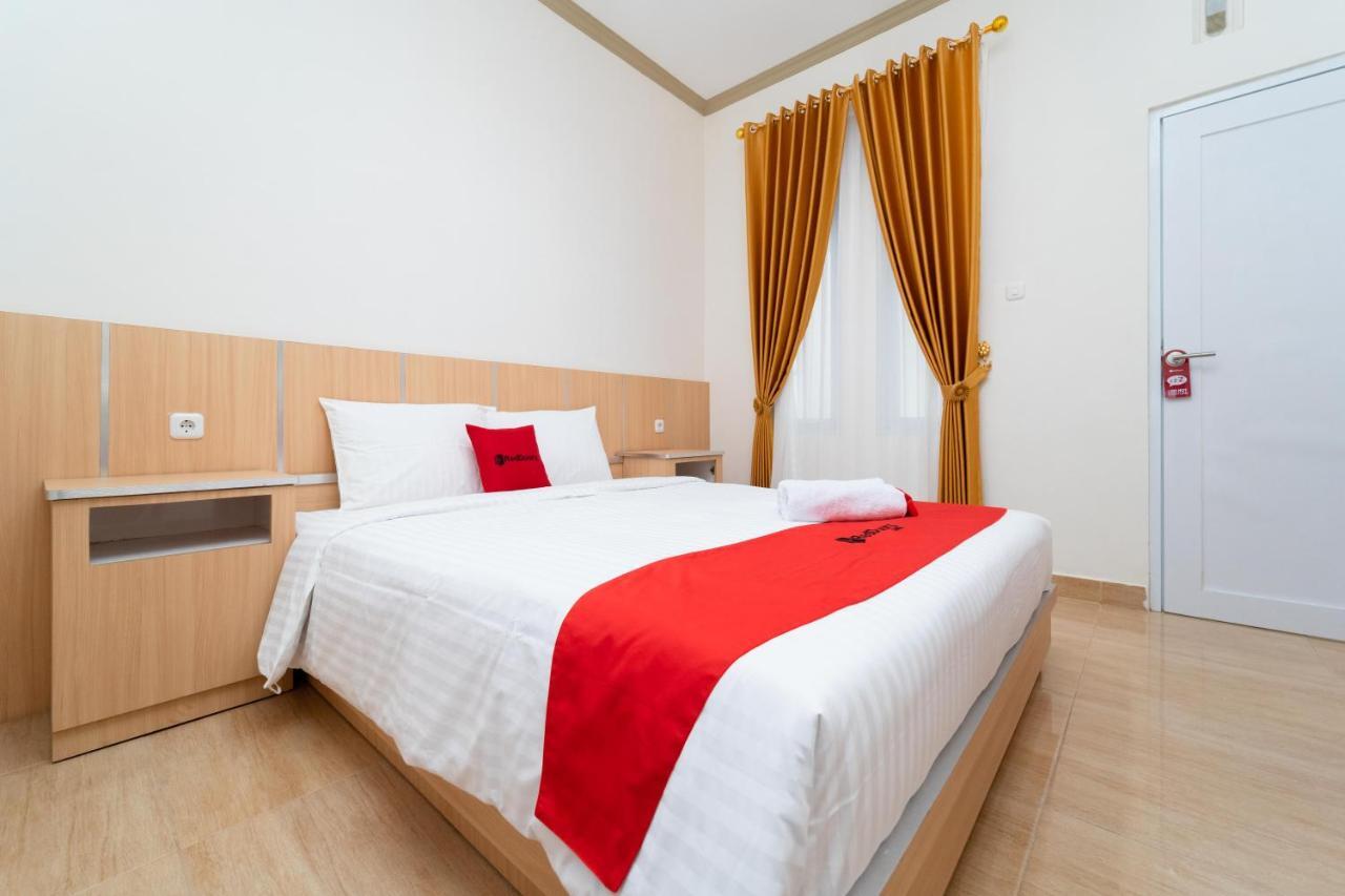 Reddoorz Near Griya Agung Palembang Otel Talang Kelapa Dış mekan fotoğraf