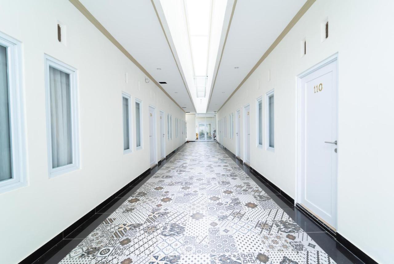 Reddoorz Near Griya Agung Palembang Otel Talang Kelapa Dış mekan fotoğraf